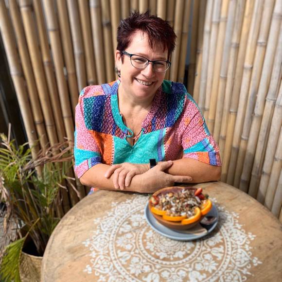 Meet your Posher, Ruth - Picture 1 of 1